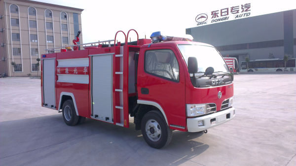 国五东风2-3吨小型水罐消防车