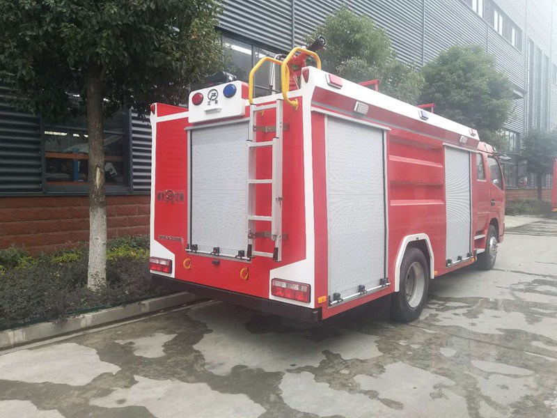 国六消防车东风5吨水罐消防车